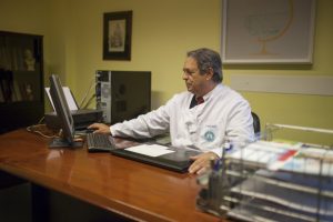 Dr. António Romão - Espirometria e provas funcionais respiratórias